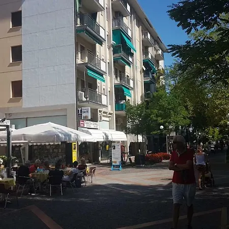 La Casa Di Paola Apartment *